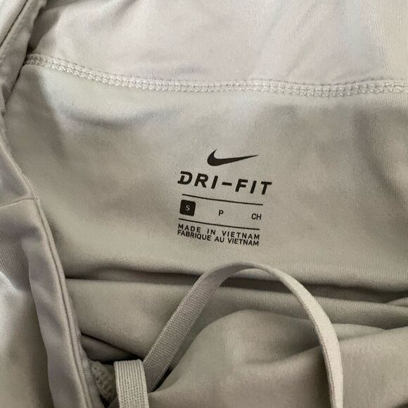 Nike Dri Fit Training Shorts - Picture 4 of 5